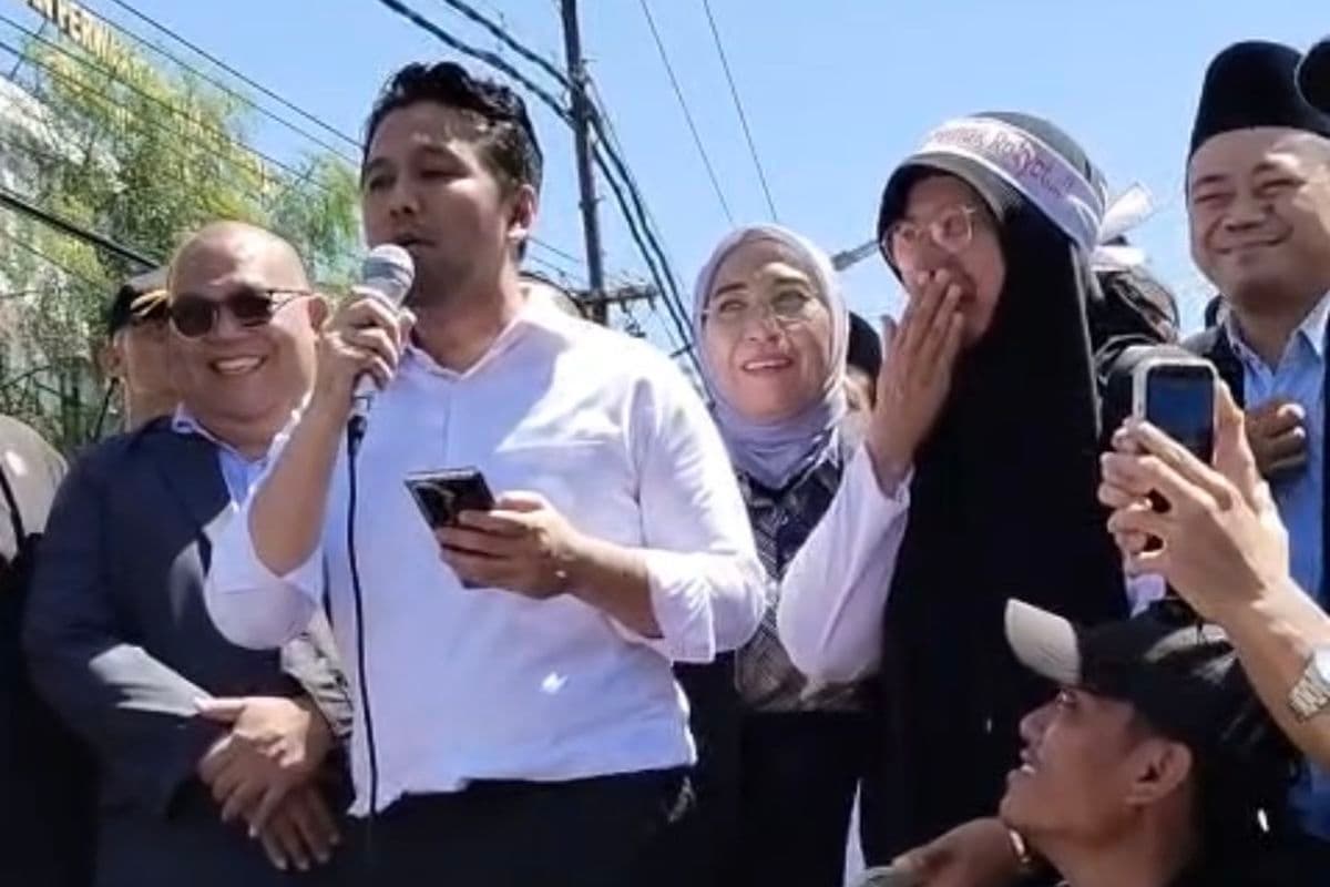 Emil Dardak Ancam Tutup Dapur MBG di Jatim yang Tak Serap Telur Peternak Lokal