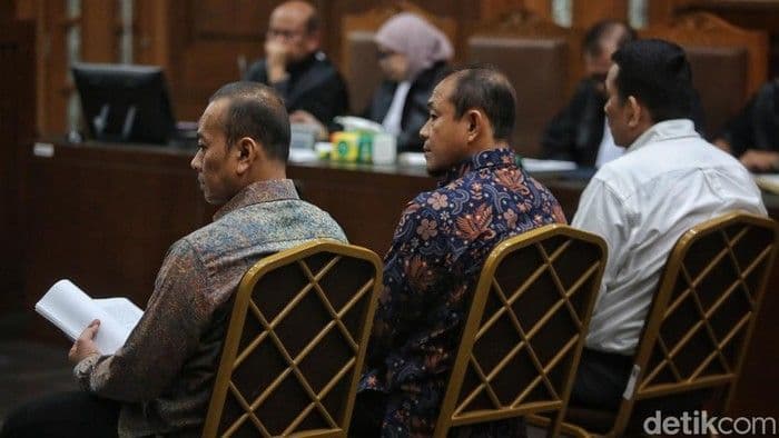Tiga Pejabat Bea Cukai Didakwa Terima Suap Rp78,8 Miliar