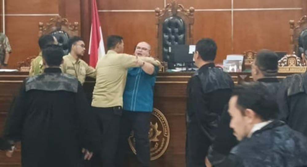 Hotman Paris dan Razman Arif Nasution Terlibat Perseteruan di Pengadilan