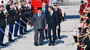 Usai dari Moskow, Prabowo Lanjut Lawatan ke Paris Temui Macron