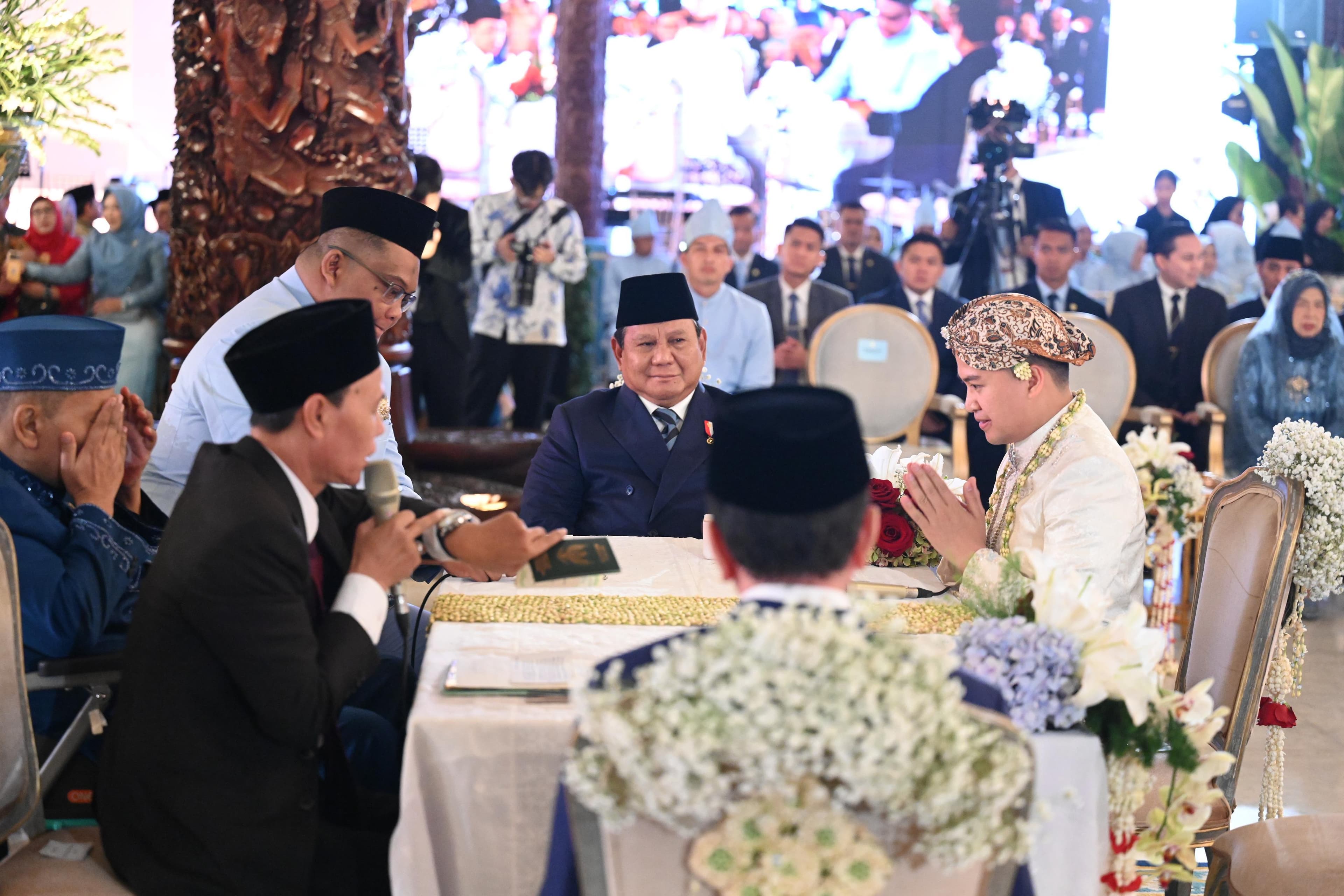 Haru Presiden Prabowo Jadi Saksi Nikah Sekretaris Pribadi