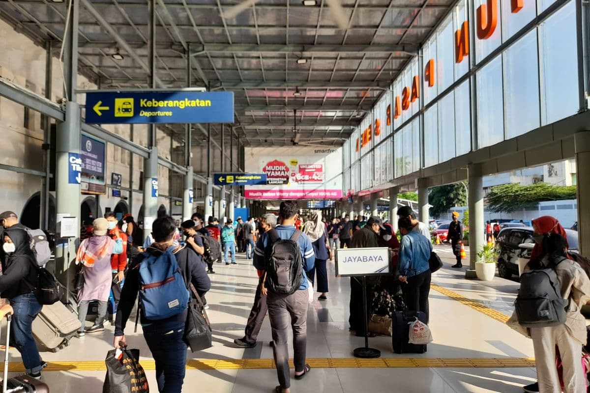 22.519 Pemudik Berangkat dari Stasiun Pasar Senen Hari Ini